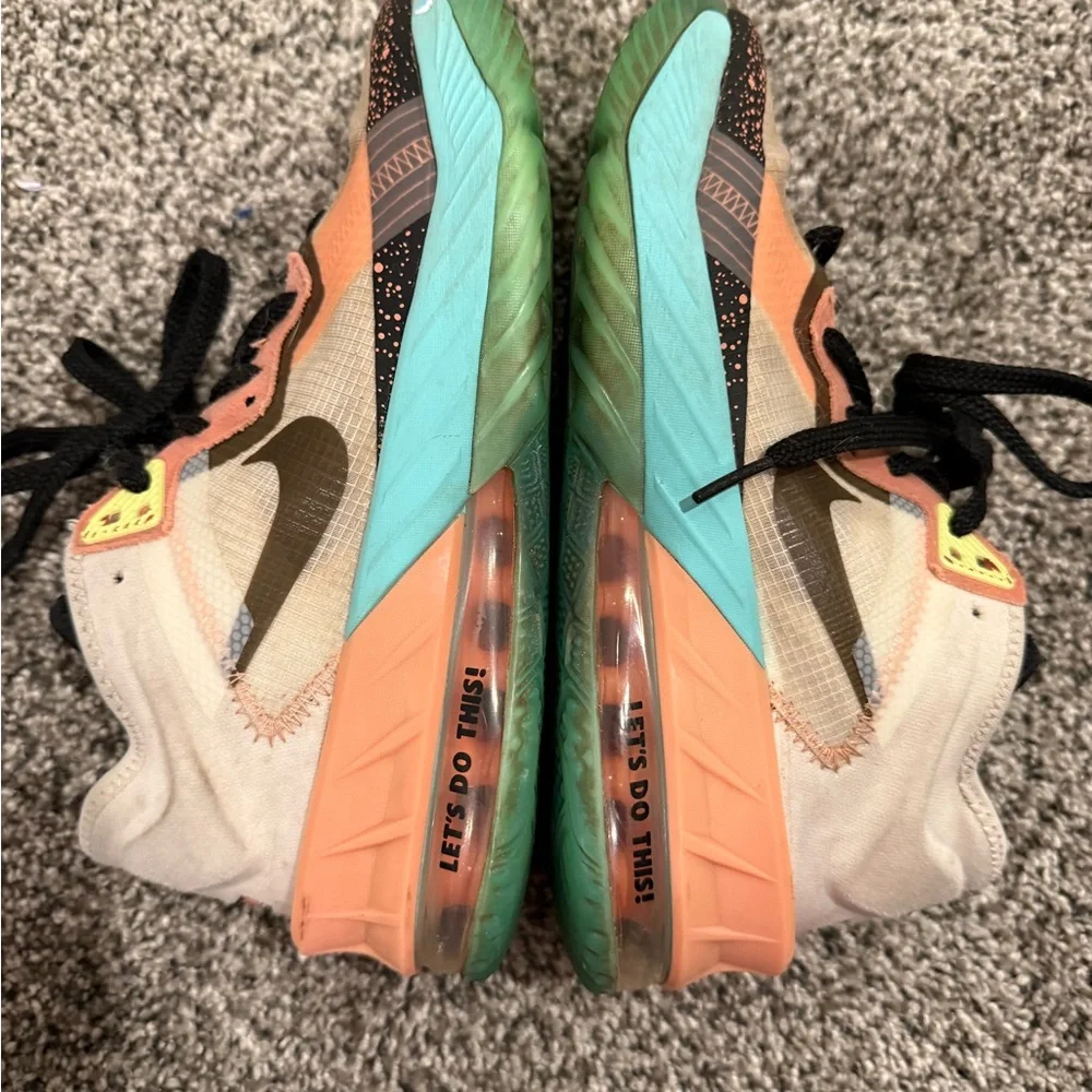 Nike LeBron 18 XVIII low tune squad space jam basketball shoes, youth size 4.5 - Picture 11 of 14